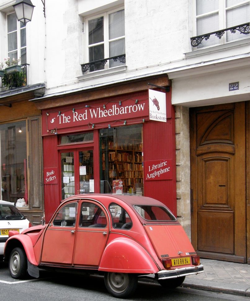 2CV at Red Wheelbarrow. Photo:©Norman Ball