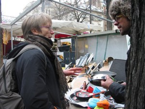 Talking knives at the market