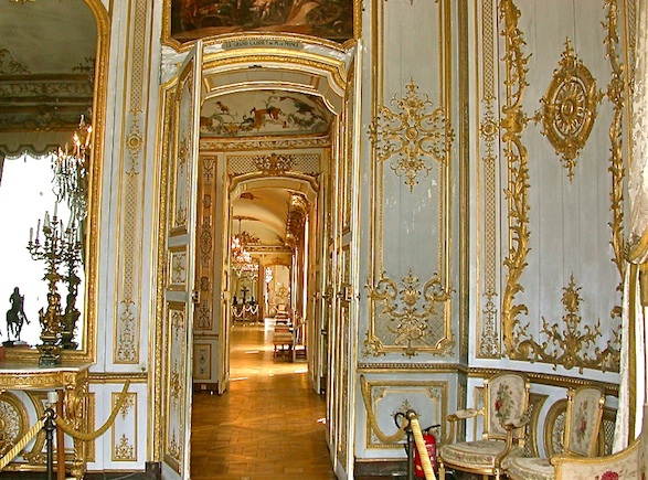 Chantilly royal apartment.