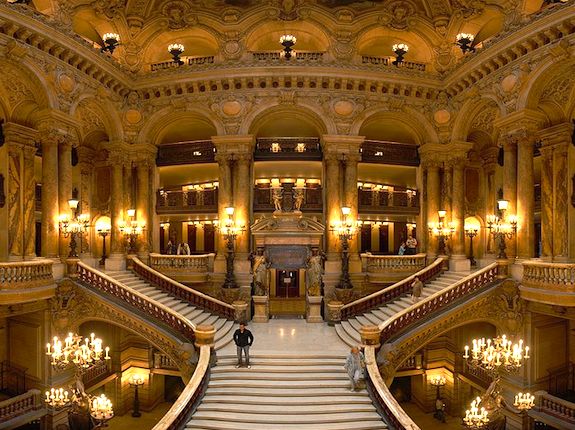 Opera Garnier Grand Staircase. Photo Credit: Benh Lieu Song, courtesy of Wikimedia Commons