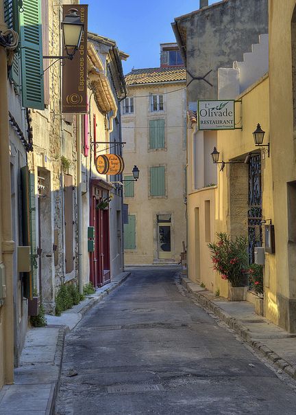 St Remy street © Mike