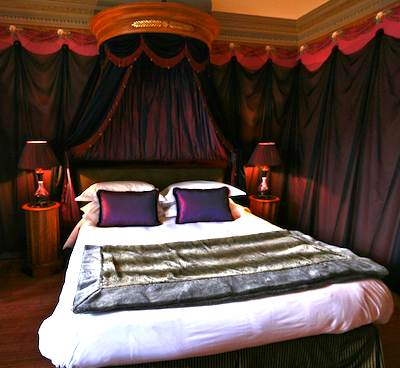 Mata Hari suite photo courtesy of L'Hotel