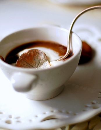 Pot de creme au chocolat. Photo: L'Atelier Vi.