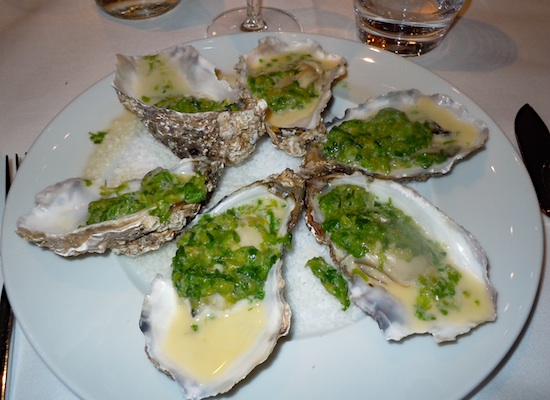 Oysters d'Arcachon at Maxan. Photo by M. Kemp.