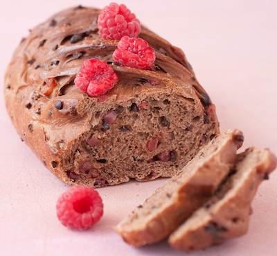 Kayser chocolate-raspberry bread   ©Eric Kayser-Marianne Paquin