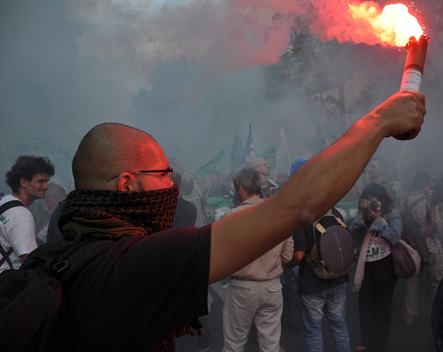 Protest best avoided. Photo: Alexandre Marchand