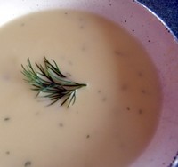 creamy leak and potato soup with dill