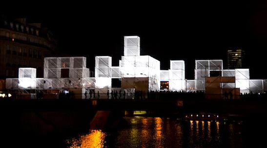 Nuit Blanche 2010 light show on Pont St-Louis. Photo: flavouz