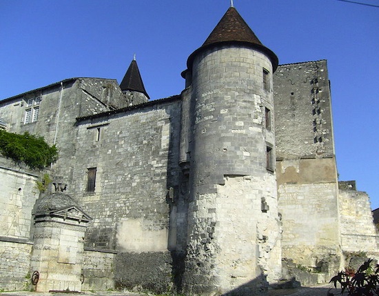 Otard in Castle Valois. 