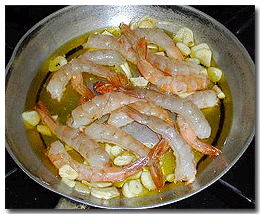 Crevettes au Pastis saute pan