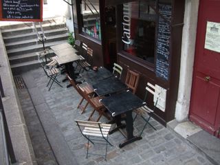 Cartouche Cafe, Paris. Photo credit: John Talbott.